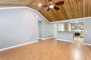 129 Newcastle Cir, Fort Walton Beach, FL 32547 - Photo 6