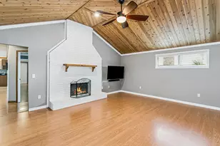 129 Newcastle Cir, Fort Walton Beach, FL 32547 - Photo 4