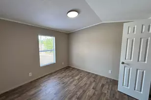 1370 Suzanne Cir, Holt, FL 32564 - Photo 6