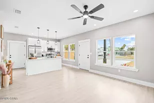 927 Spring Ave, Panama City, FL 32401 - Photo 4