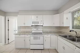 644 Caribbean Way, Niceville, FL 32578 - Photo 6