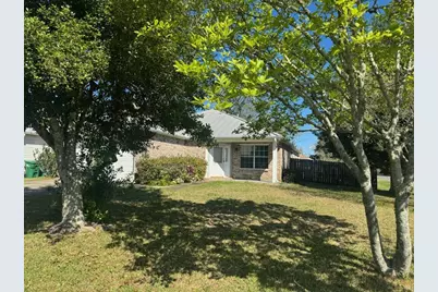 451 W Park Drive, Mary Esther, FL 32569 - Photo 2