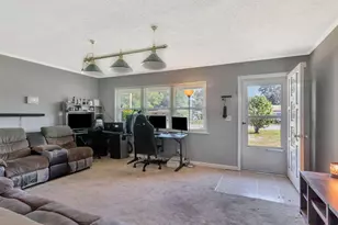 17 NW Highland Dr, Fort Walton Beach, FL 32548 - Photo 14