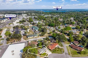 103 Cunningham Ct, Niceville, FL 32578 - Photo 2