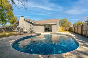 441 Stonehenge Dr, Mary Esther, FL 32569 - Photo 1