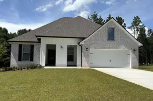 2736 Louis Cir, Crestview, FL 32536 - Photo 1