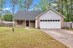 117 Fairway Dr, Crestview, FL 32536 - Photo 1