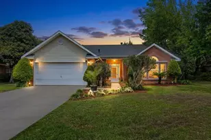 806 Linda Dr, Mary Esther, FL 32569 - Photo 1