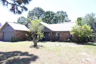 547 E Timberlake Dr, Mary Esther, FL 32569 - Photo 1
