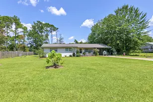 90 Jones Dr, Freeport, FL 32439 - Photo 1
