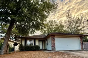 2908 Alpine Pl, Niceville, FL 32578 - Photo 1
