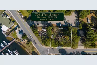 706 27th Street, Niceville, FL 32578 - Photo 1