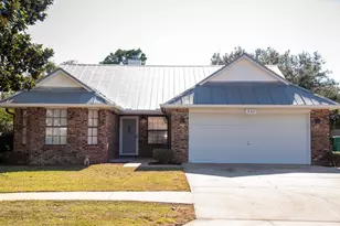 337 Sailfish Cir, Destin, FL 32541 - Photo 1