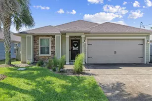 8147 Sierra St, Navarre, FL 32566 - Photo 1