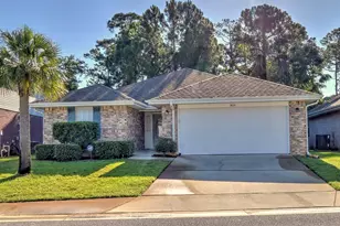 925 Lajolla Ln, Mary Esther, FL 32569 - Photo 1