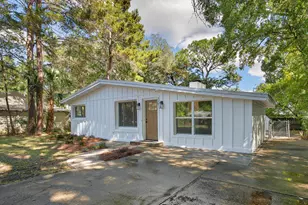 220 Edge Ave, Valparaiso, FL 32580 - Photo 1
