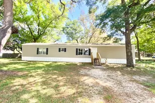 54 Tomahawk St, Niceville, FL 32578 - Photo 1