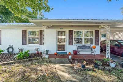 132 NW Loizos Drive, Fort Walton Beach, FL 32548 - Photo 1