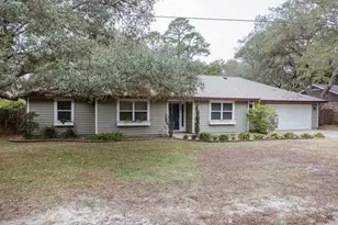 16 Mariners Ln, Mary Esther, FL 32569 - Photo 1