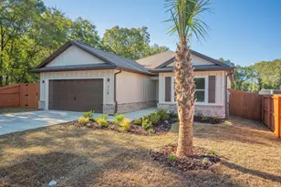 116 N Savage St, Crestview, FL 32536 - Photo 1