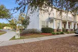 17 S Sand Palm Rd, Freeport, FL 32439 - Photo 1