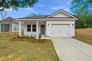 95 Live Oak St, Freeport, FL 32439 - Photo 1