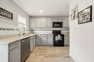40 11th St, Shalimar, FL 32579 - Photo 1