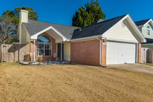 1221 Charleston Cir, Fort Walton Beach, FL 32547 - Photo 1