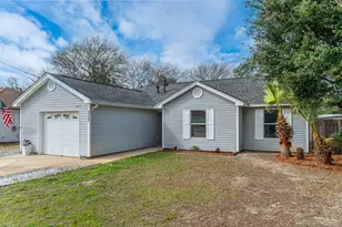 2137 Estates Circle, Navarre, FL 32566 - Photo 1