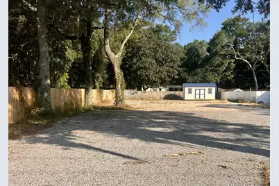 13808 Fl-20, Niceville, FL 32578 - Photo 1