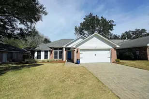 303 Parkwood Pl, Niceville, FL 32578 - Photo 1