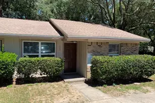 623 Crestview Ave, Niceville, FL 32578 - Photo 1
