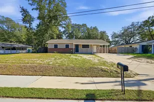 20 Kohler Dr, Mary Esther, FL 32569 - Photo 1
