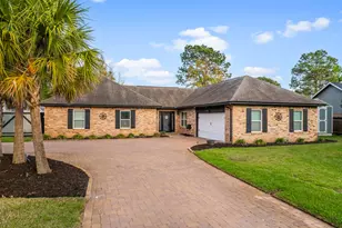 11 Hampton Cir, Niceville, FL 32578 - Photo 1