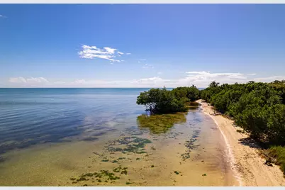 82900 Old Highway, Upper Matecumbe Key Islamorada, FL 33036 - Photo 1