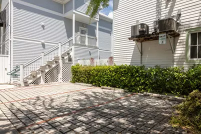 1011 Simonton Street #R1, Key West, FL 33040 - Photo 36