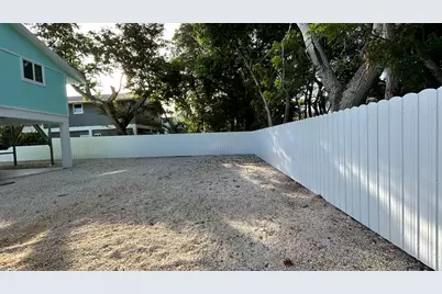421 Mahogany Avenue, Key Largo, FL 33037 - Photo 4