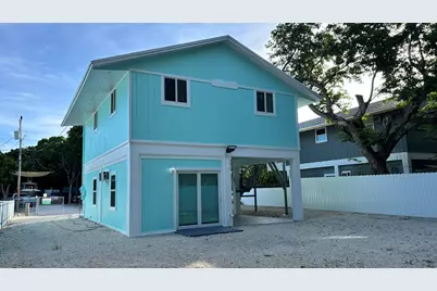 421 Mahogany Avenue, Key Largo, FL 33037 - Photo 2