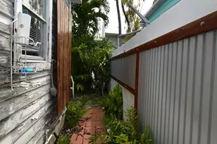 1102 Whitehead St, Key West, FL 33040 - Photo 10