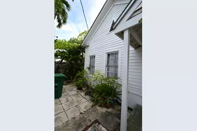 1102 Whitehead Street, Key West, FL 33040 - Photo 12