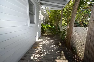 1102 Whitehead St, Key West, FL 33040 - Photo 8
