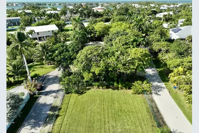132 Sugarloaf Drive, Sugarloaf Key, FL 33042 - Photo 4