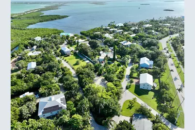 132 Sugarloaf Drive, Sugarloaf Key, FL 33042 - Photo 10