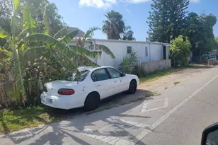C1 9th Ave, Stock Island, FL 33040 - Photo 2