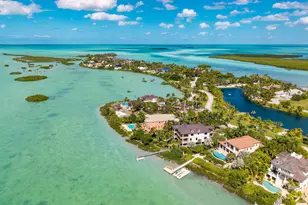 30 Cannon Royal Dr, Shark Key, FL 33040 - Photo 4