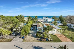 759 Michael Dr, Key Largo, FL 33037 - Photo 2