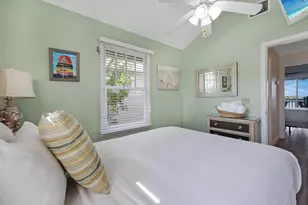 2002 Marina Villa Dr, Duck Key, FL 33050 - Photo 38
