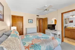 1133 W Ocean Dr, Key Colony, FL 33051 - Photo 18