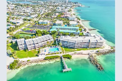 1133 W Ocean Drive #2, Key Colony, FL 33051 - Photo 4