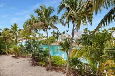 132 N Indies Drive, Duck Key, FL 33050 - Photo 10